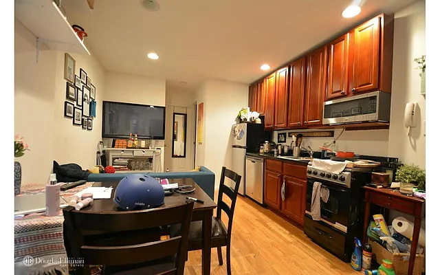 Rented by Douglas Elliman | media 4