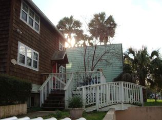 374 8th St APT 2, Atlantic Beach, FL 32233