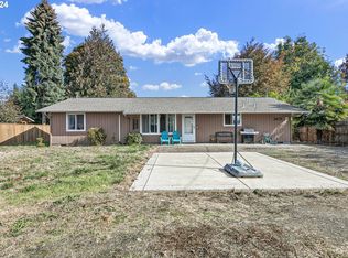 2403 W Irwin Way, Eugene, OR 97402