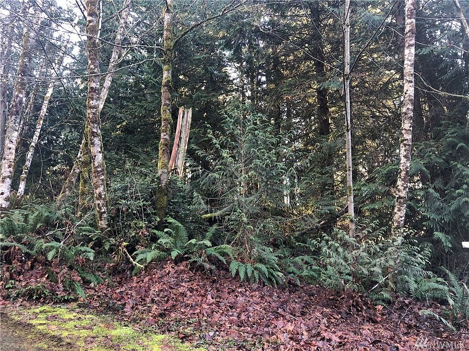 2nd image of 2538 Aztec Dr NW