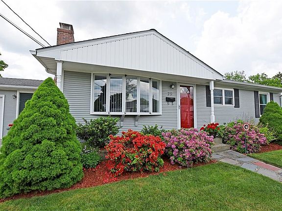 2nd image of 29 Vista Dr