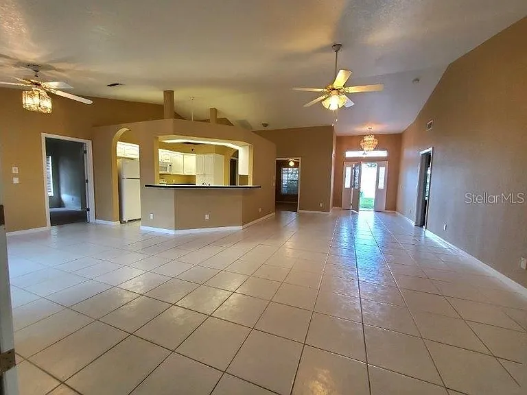 22337 Tennyson Ave — Photo 7