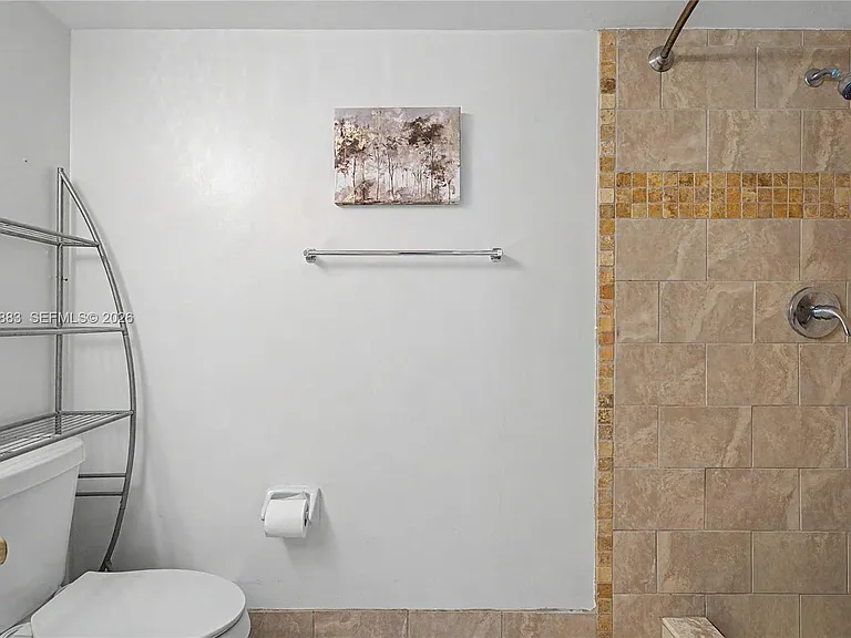 9520 Seagrape Dr #205 — Photo 22