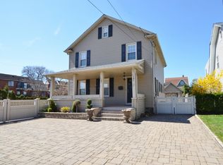 50 Rockaway Ave, Rockville Centre, NY 11570