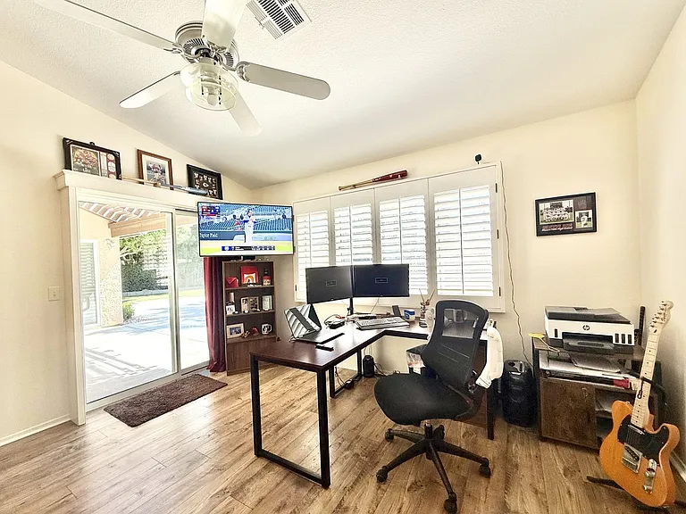 39850 Regency Way — Photo 10
