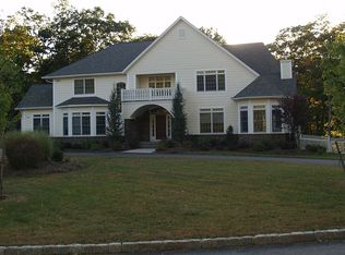 44 Heritage Ct, Tuxedo Park, NY 10987