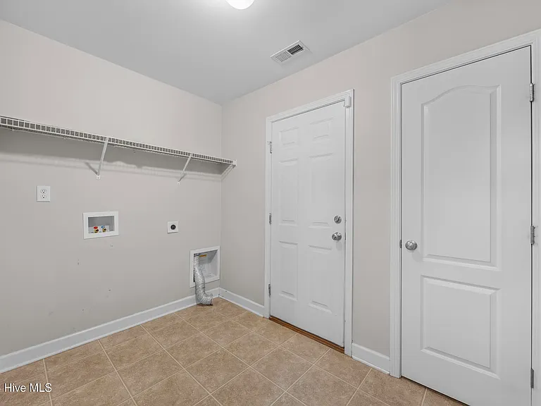 421 Ridgeway Dr — Photo 25
