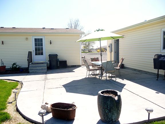 3rd image of 11164 Bobwhite Dr NE