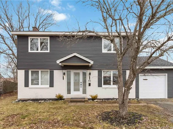 80 Ealey Cres, Riverview, NB E1B 1E8