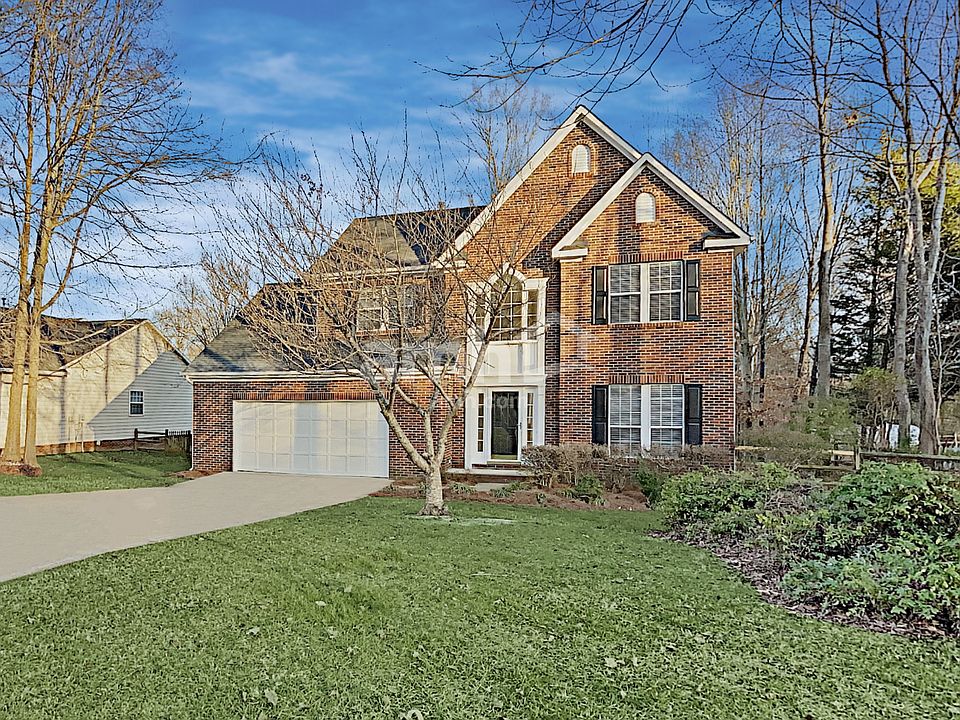 1st image of 2925 Pinewood Hill Dr
