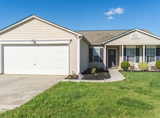 8105 Rosberg Ln, Charlotte, NC 28216