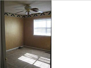 3rd image of 8305 Iris Dr