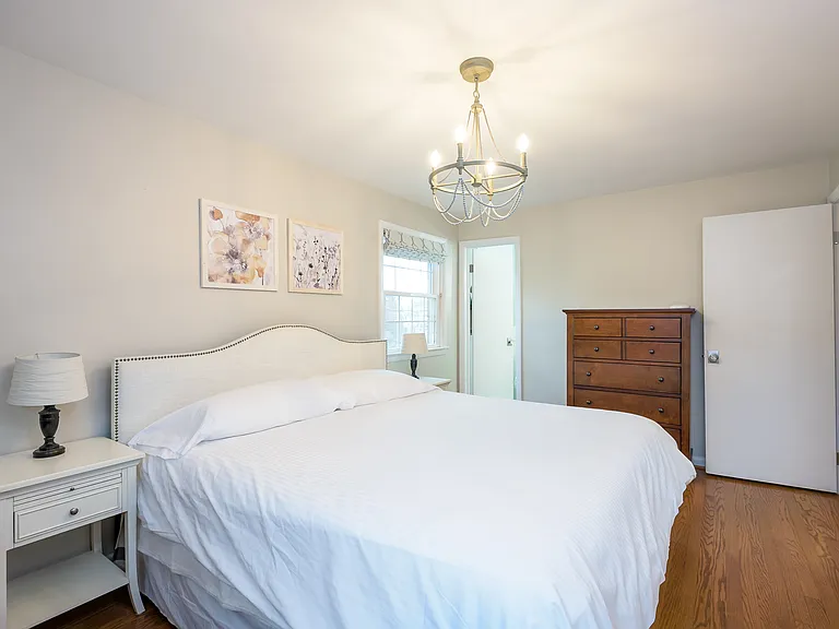 407 Russell Rd — Photo 19