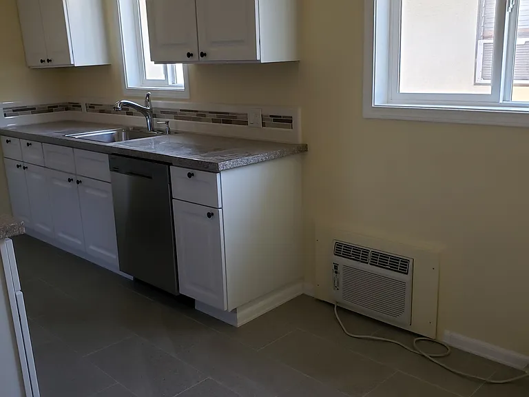 630 N Toluca Park Dr — Photo 5