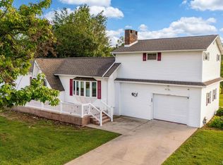 2305 Weaver Rd, Herrin, IL 62948