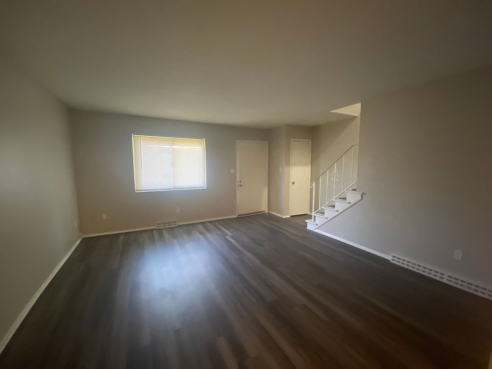 1st image of 707 Edward Ave #707