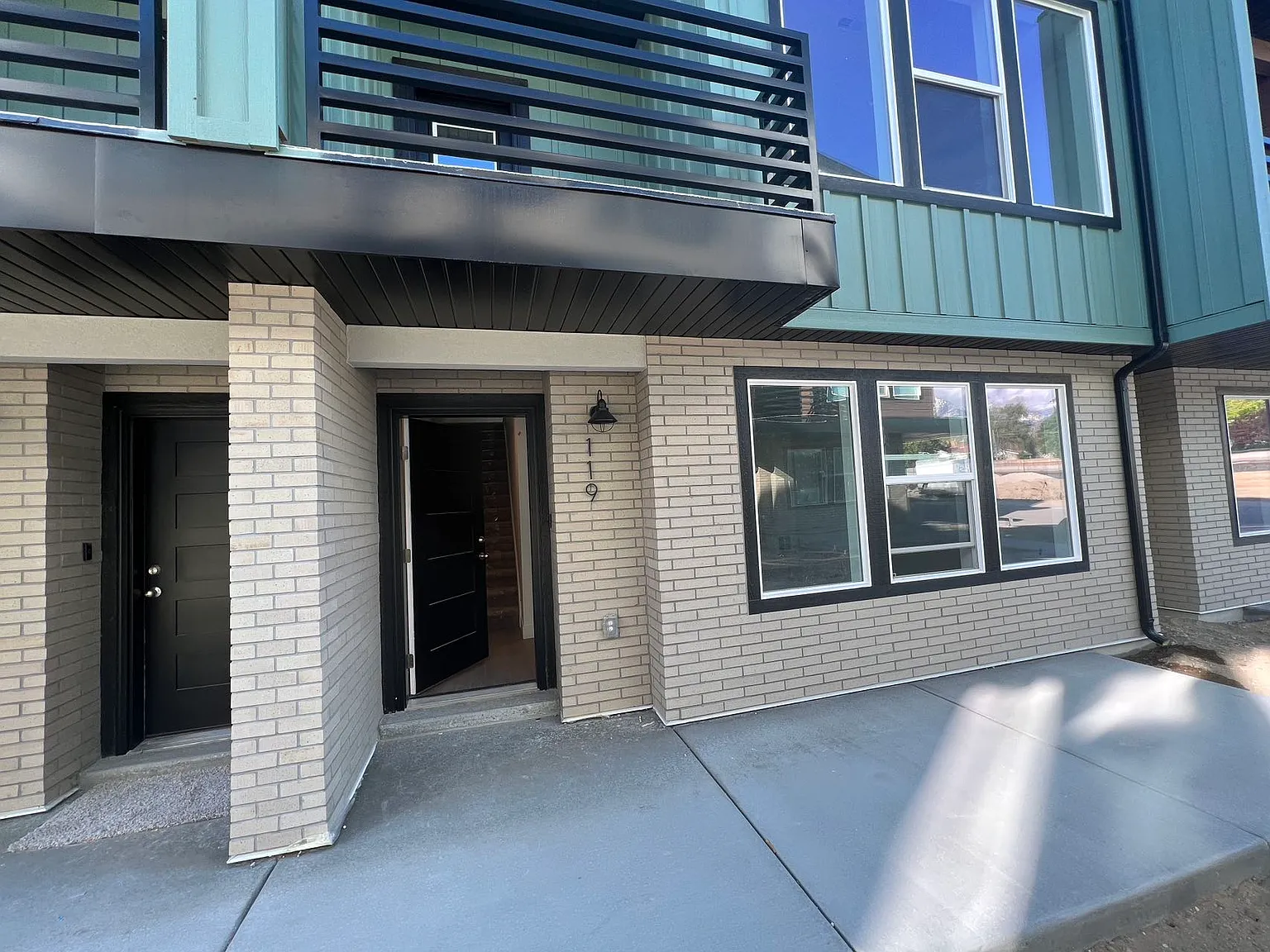 1 bed, 2278 sqft, $875 — Photo 2