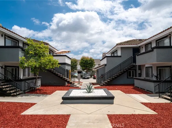 875 N Olive St, Orange, CA 92867