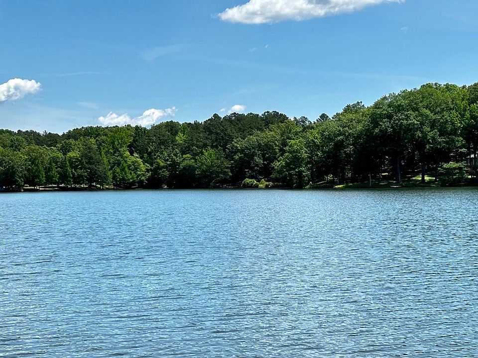 1st image of 202 Huckleberry Dr #202