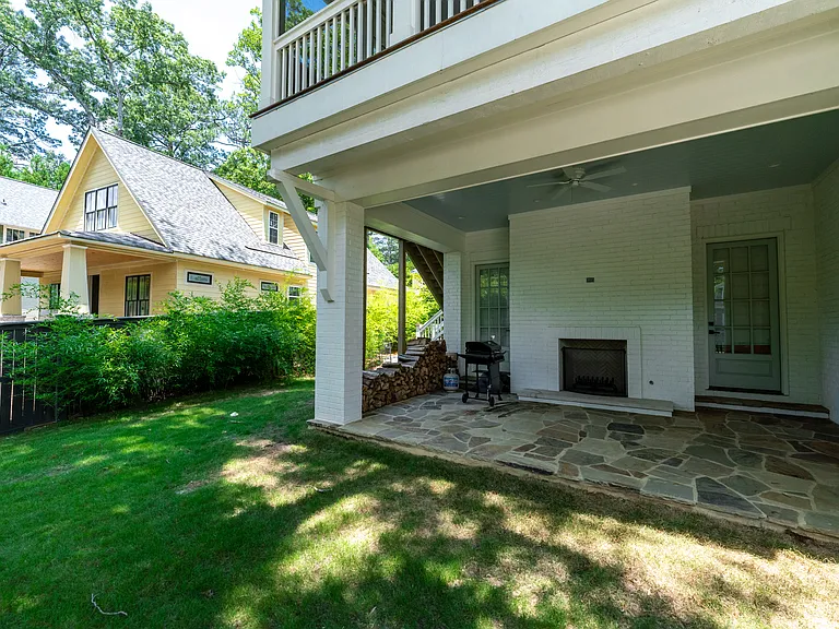 4 E Dr NE — Photo 16
