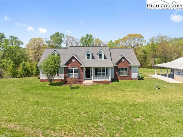 1046 Linneys Mill Road, Union Grove, NC 28689