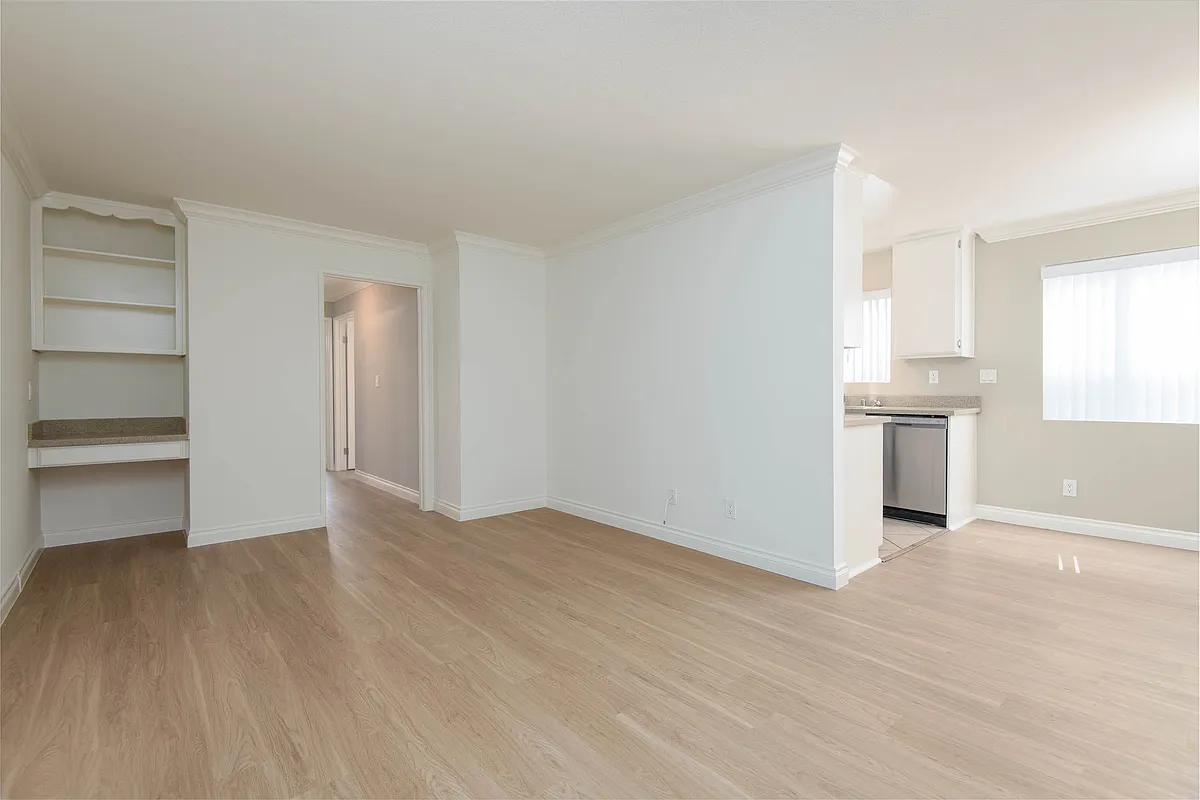 Building Photo - 12756 Caswell Ave #105