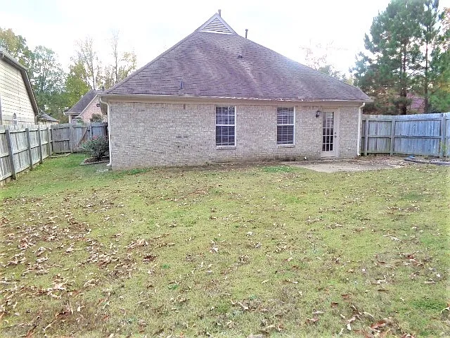 7072 Parkbrook Ln — Photo 12