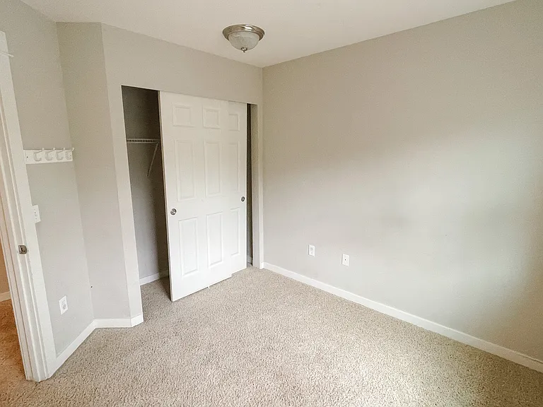 25025 SE Klahanie Blvd — Photo 8