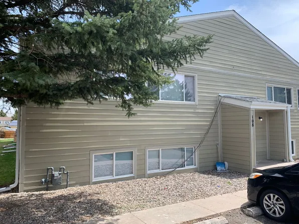 108 Camelot Ct