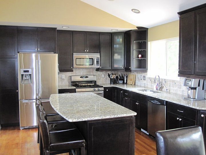 2nd image of 7417 Pine Creek Trl