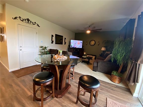 3rd image of 19224 18th Avenue Ct E