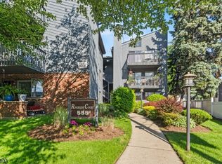 555 Riverside Ave APT 9, Rutherford, NJ 07070