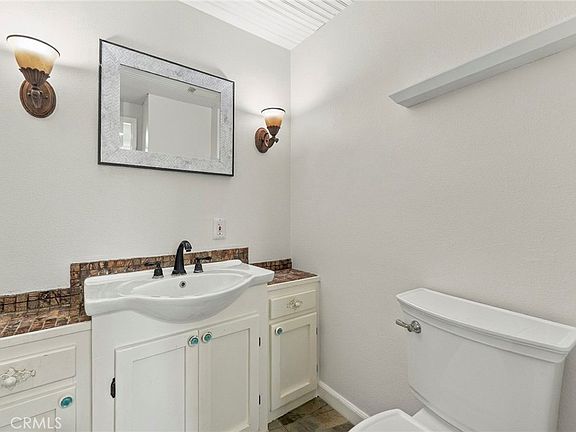5th image of 4435 Larwin Ave