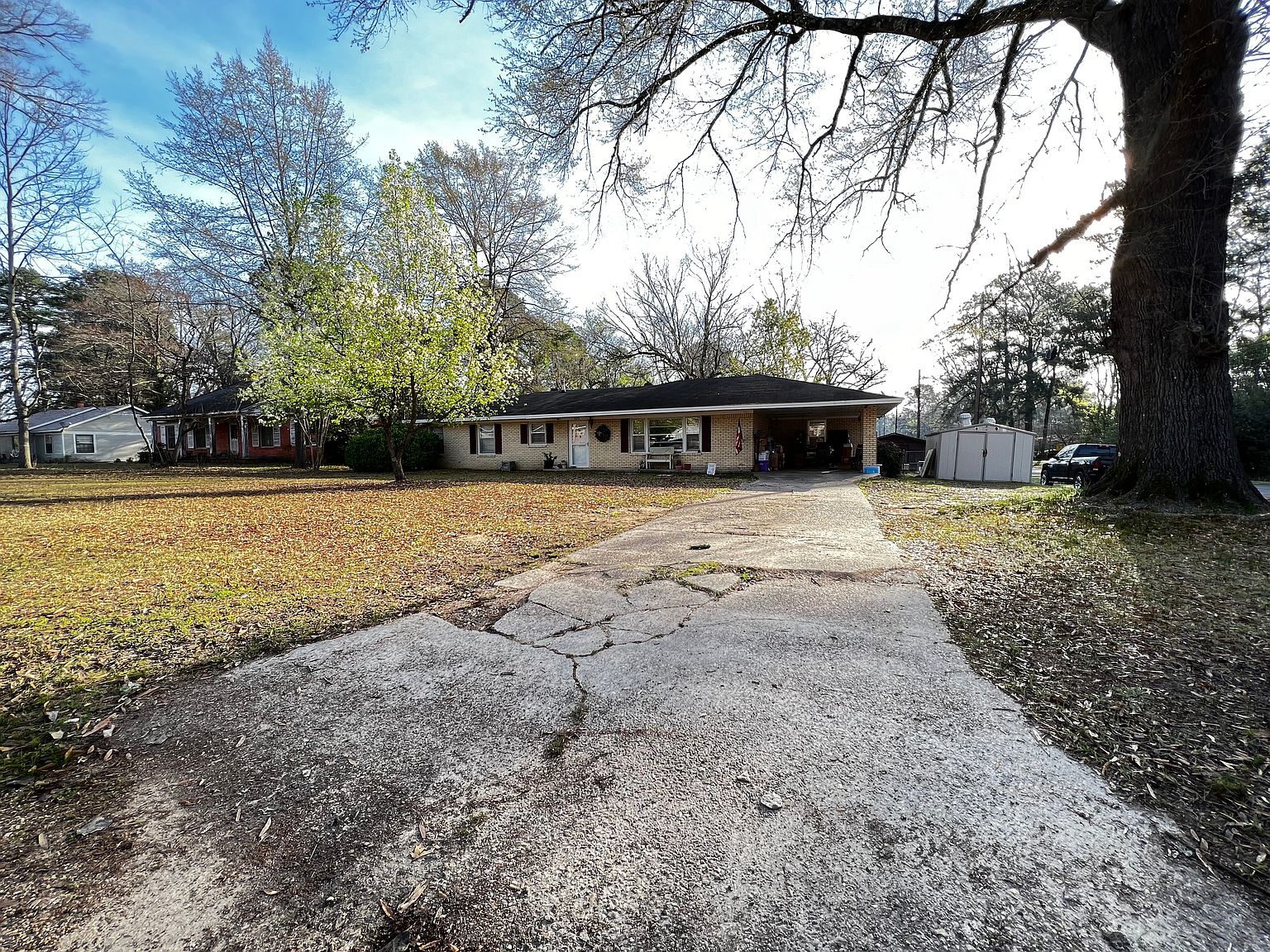 573 Sharp Ave, Camden, AR 71701 Zillow