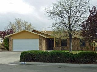 8808 Columbine Dr NE, Albuquerque, NM 87113