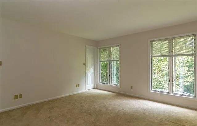 536 Cold Spring Rd — Photo 15
