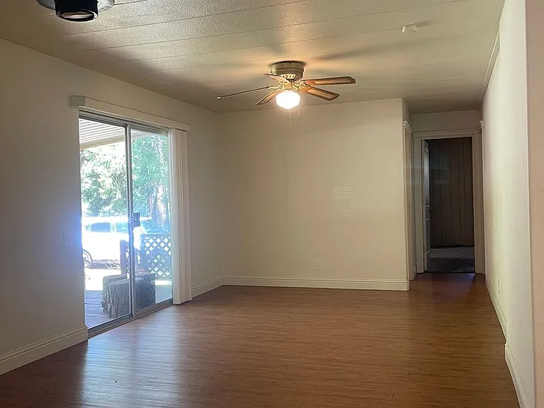7083 Shasta Forest Dr — Photo 17
