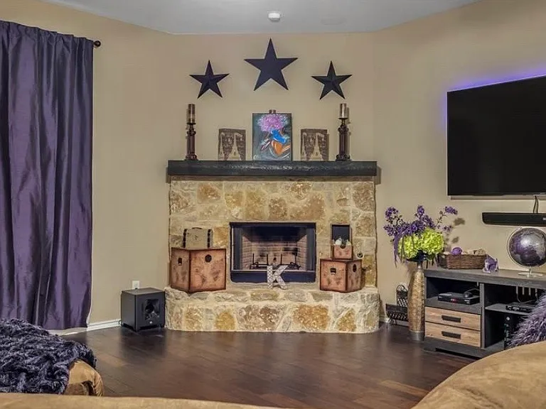 1410 Majestic Meadows Dr — Photo 8