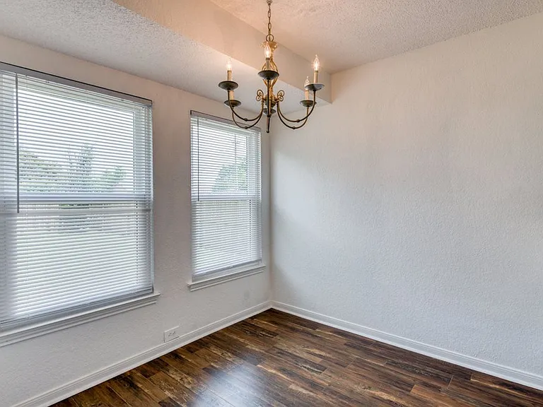 1700 Willow Vale Dr — Photo 12
