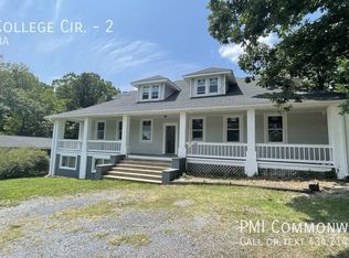 128 College Cir #2, Staunton, VA 24401