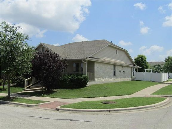 3rd image of 101 Gila Cliff Dr