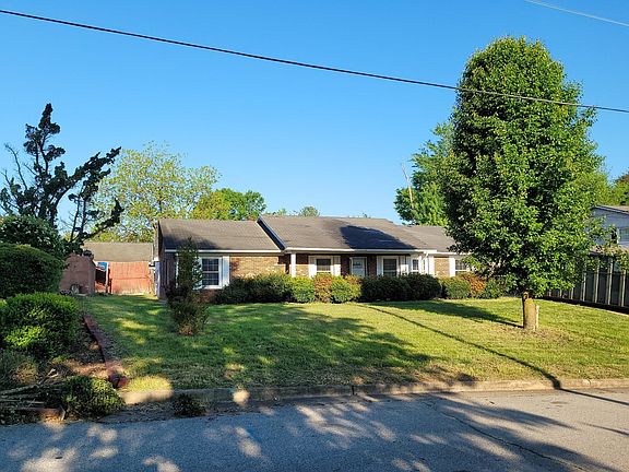 3rd image of 129 Kennon Dr