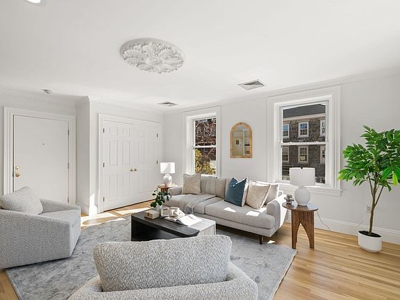 5th image of 1 Pleasant St #3