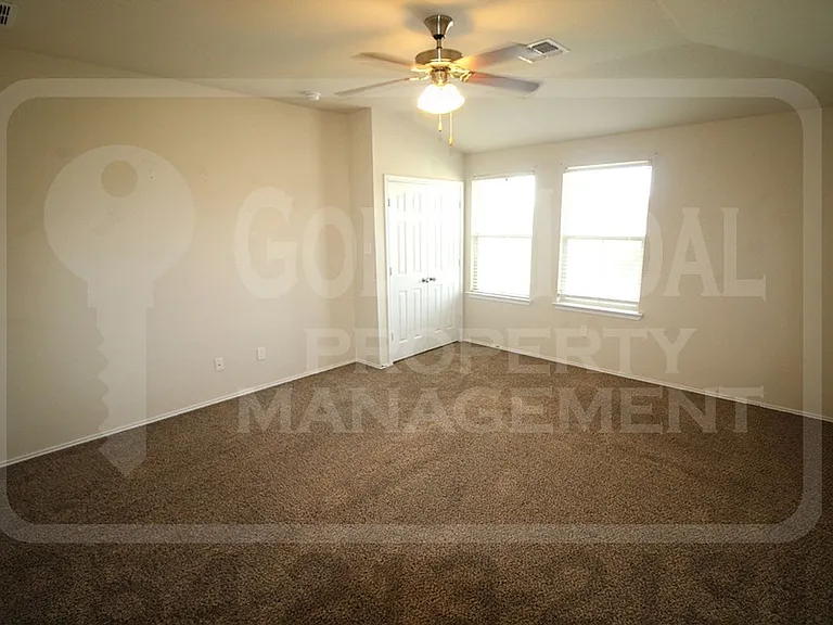 604 Cody James Dr — Photo 22