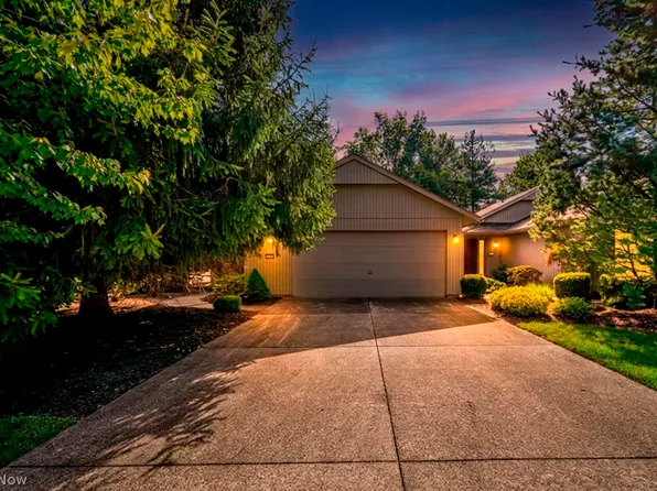 12599 Doria Ct, Strongsville, OH 44136