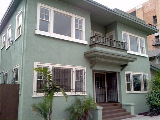 1st image of 434 E 6th St