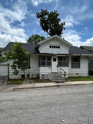 15 4th Street Cir Photo 1