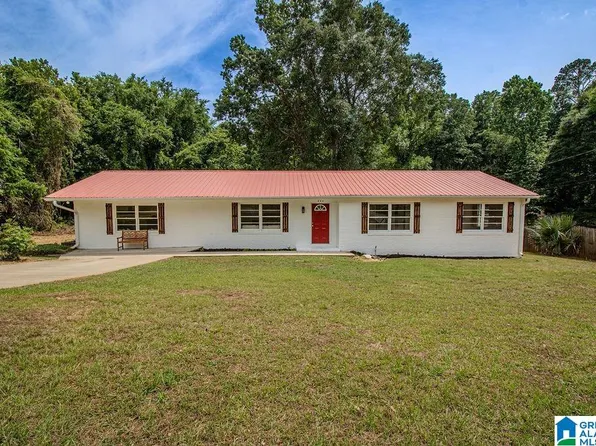 804 Wana Ave, Weaver, AL 36277