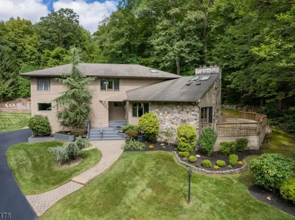 9 Green Terrace Way, West Milford Twp., NJ 07480