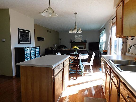 5th image of 8356 Lee Ct